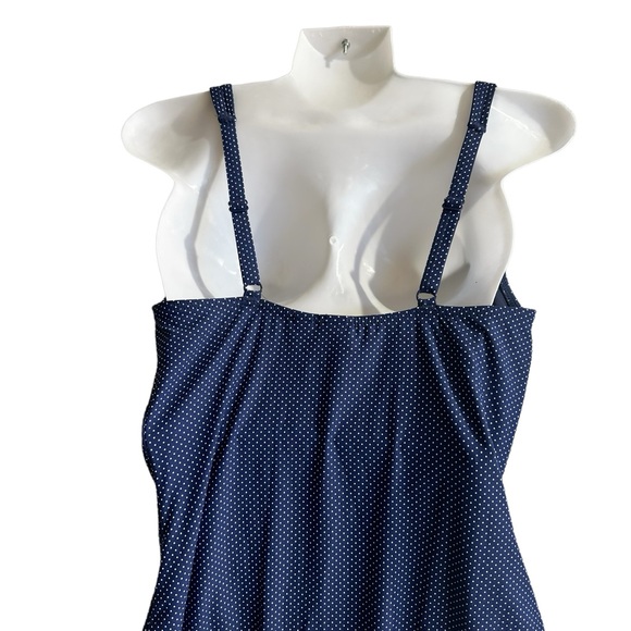 NIPTUCK ONE PIECE SWIMSUIT MULTI FIT CUP NEW WITHOUT TAGS SIZE 6 - Picture 4 of 7